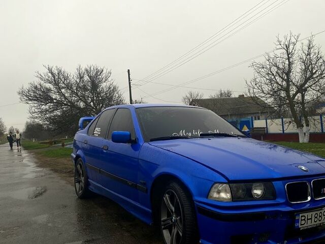 Синий БМВ 3 Серия, объемом двигателя 2.5 л и пробегом 0 тыс. км за 2600 $, фото 1 на Automoto.ua