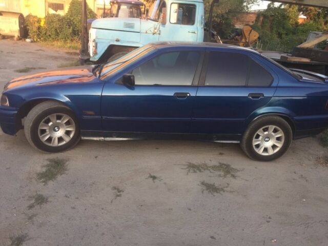 Синий БМВ 3 Серия, объемом двигателя 0 л и пробегом 250 тыс. км за 3000 $, фото 7 на Automoto.ua