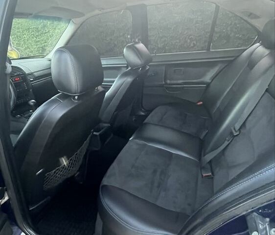 Синий БМВ 3 Серия, объемом двигателя 1.8 л и пробегом 400 тыс. км за 3000 $, фото 4 на Automoto.ua