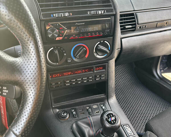 Синий БМВ 3 Серия, объемом двигателя 2 л и пробегом 322 тыс. км за 5000 $, фото 21 на Automoto.ua