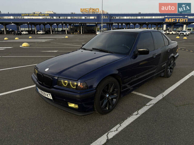 Синий БМВ 3 Серия, объемом двигателя 2 л и пробегом 322 тыс. км за 5000 $, фото 4 на Automoto.ua