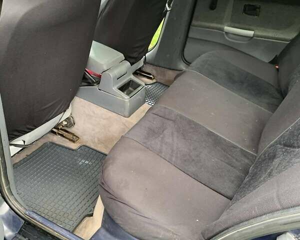 Синій БМВ 3 Серія, об'ємом двигуна 1.8 л та пробігом 222 тис. км за 2500 $, фото 5 на Automoto.ua