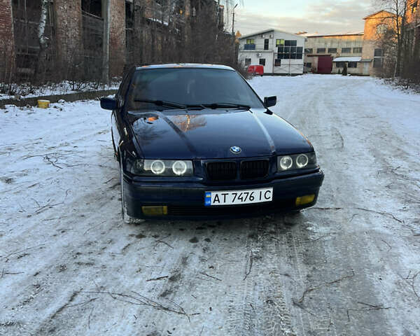 Синий БМВ 3 Серия, объемом двигателя 1.8 л и пробегом 375 тыс. км за 2650 $, фото 7 на Automoto.ua