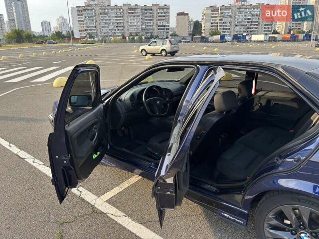 Синий БМВ 3 Серия, объемом двигателя 2 л и пробегом 322 тыс. км за 5000 $, фото 13 на Automoto.ua