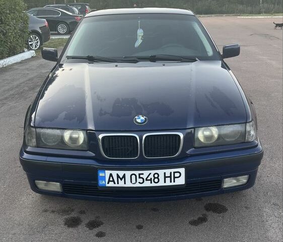 Синий БМВ 3 Серия, объемом двигателя 1.8 л и пробегом 400 тыс. км за 3000 $, фото 14 на Automoto.ua