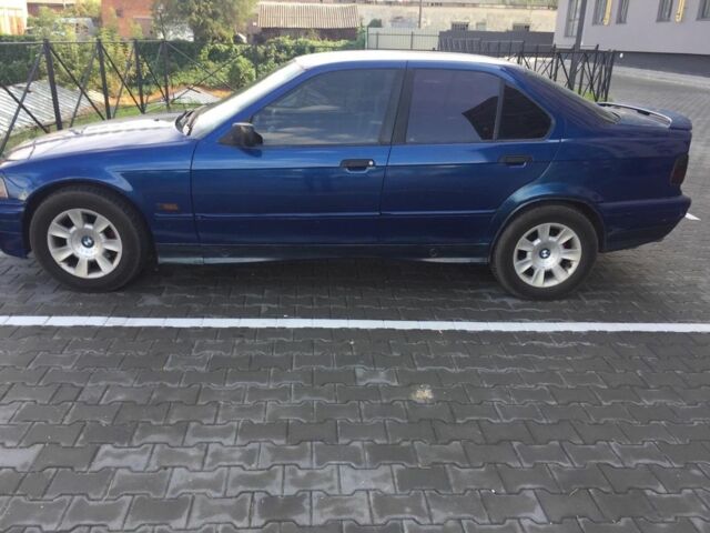 Синий БМВ 3 Серия, объемом двигателя 0 л и пробегом 250 тыс. км за 3000 $, фото 4 на Automoto.ua