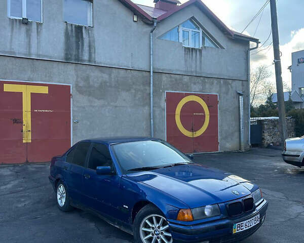 Синій БМВ 3 Серія, об'ємом двигуна 1.8 л та пробігом 300 тис. км за 2000 $, фото 8 на Automoto.ua
