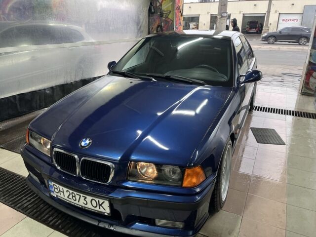 Синий БМВ 3 Серия, объемом двигателя 2 л и пробегом 420 тыс. км за 6000 $, фото 1 на Automoto.ua