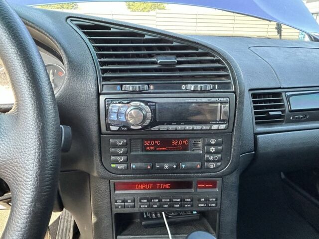 Синий БМВ 3 Серия, объемом двигателя 2.8 л и пробегом 30 тыс. км за 8200 $, фото 16 на Automoto.ua