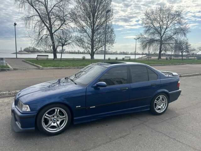 Синий БМВ 3 Серия, объемом двигателя 2.8 л и пробегом 30 тыс. км за 8200 $, фото 6 на Automoto.ua