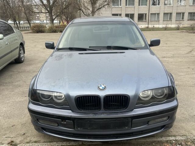 Синий БМВ 3 Серия, объемом двигателя 1.9 л и пробегом 220 тыс. км за 2400 $, фото 6 на Automoto.ua