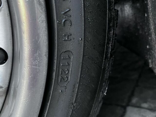 Синий БМВ 3 Серия, объемом двигателя 2 л и пробегом 411 тыс. км за 3499 $, фото 23 на Automoto.ua