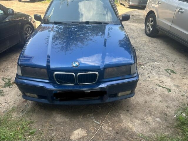 Синій БМВ 3 Серія, об'ємом двигуна 2.5 л та пробігом 211 тис. км за 2200 $, фото 7 на Automoto.ua