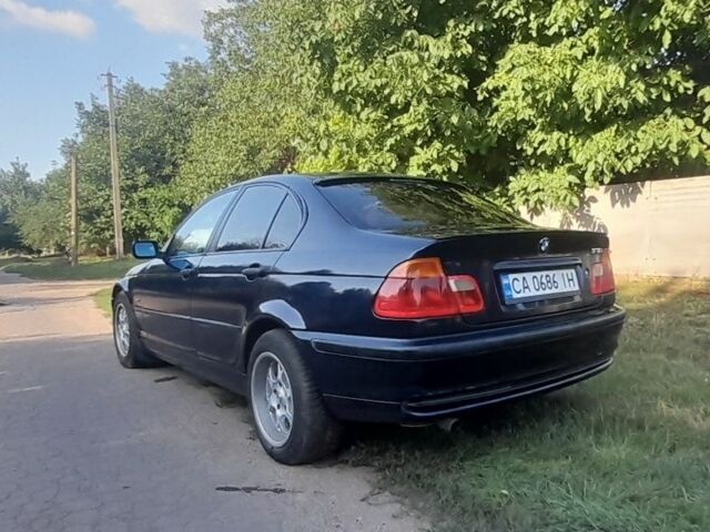 Синий БМВ 3 Серия, объемом двигателя 1.9 л и пробегом 349 тыс. км за 3950 $, фото 1 на Automoto.ua