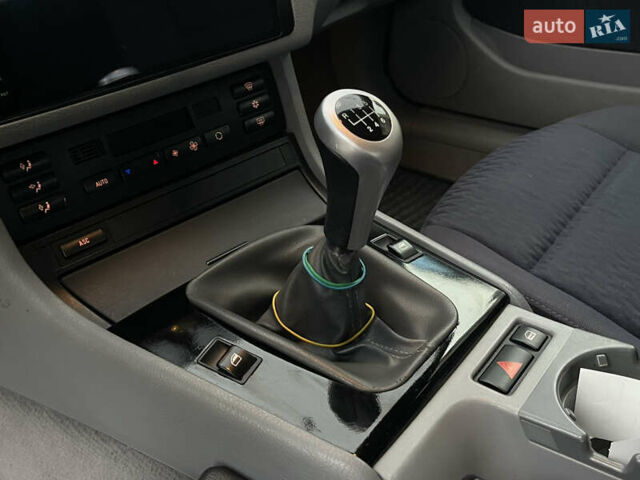 Синий БМВ 3 Серия, объемом двигателя 1.9 л и пробегом 320 тыс. км за 4700 $, фото 94 на Automoto.ua