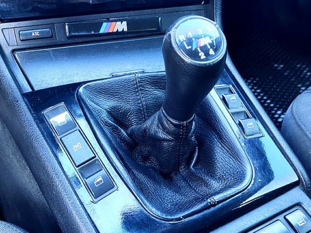 Синій БМВ 3 Серія, об'ємом двигуна 1.9 л та пробігом 202 тис. км за 3900 $, фото 5 на Automoto.ua