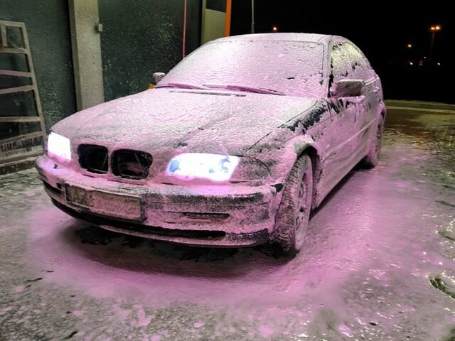 Синий БМВ 3 Серия, объемом двигателя 1.9 л и пробегом 480 тыс. км за 4200 $, фото 1 на Automoto.ua