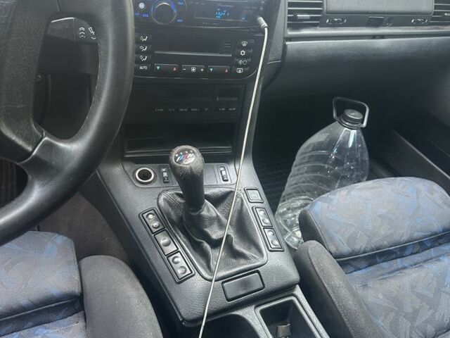 Синій БМВ 3 Серія, об'ємом двигуна 2.5 л та пробігом 211 тис. км за 2200 $, фото 3 на Automoto.ua