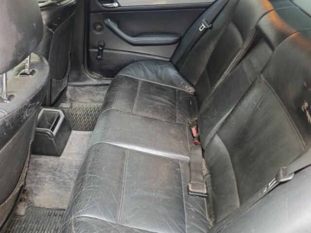 Синий БМВ 3 Серия, объемом двигателя 2.5 л и пробегом 323 тыс. км за 3000 $, фото 3 на Automoto.ua