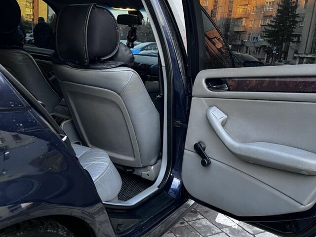 Синий БМВ 3 Серия, объемом двигателя 2 л и пробегом 411 тыс. км за 3499 $, фото 20 на Automoto.ua