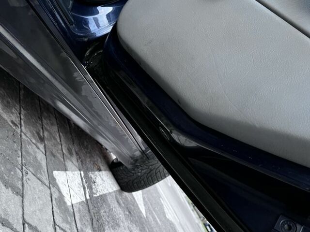 Синий БМВ 3 Серия, объемом двигателя 2 л и пробегом 411 тыс. км за 3499 $, фото 21 на Automoto.ua