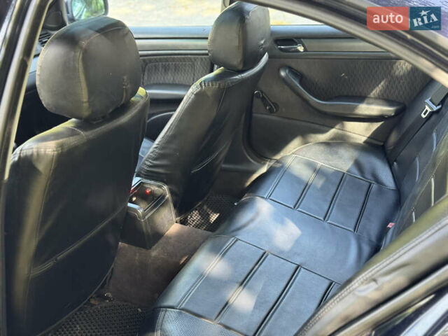 Синій БМВ 3 Серія, об'ємом двигуна 1.9 л та пробігом 320 тис. км за 3700 $, фото 8 на Automoto.ua