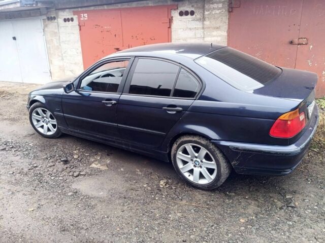 Синій БМВ 3 Серія, об'ємом двигуна 2 л та пробігом 300 тис. км за 3200 $, фото 1 на Automoto.ua