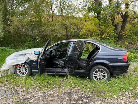 Синий БМВ 3 Серия, объемом двигателя 0 л и пробегом 240 тыс. км за 1500 $, фото 3 на Automoto.ua