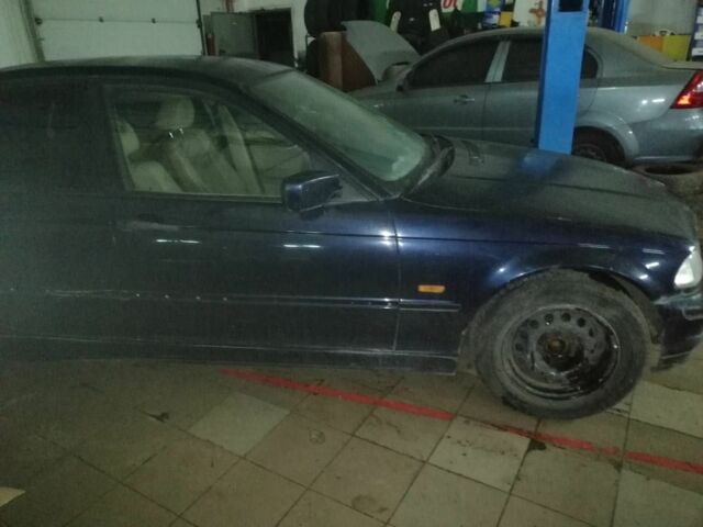 Синій БМВ 3 Серія, об'ємом двигуна 2 л та пробігом 500 тис. км за 800 $, фото 13 на Automoto.ua