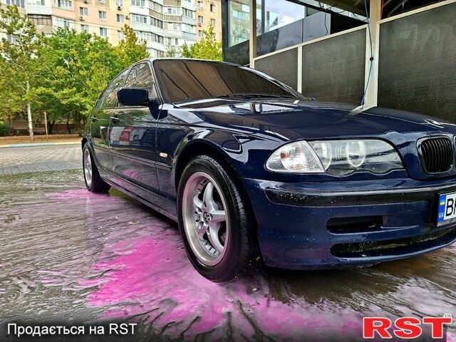 Синий БМВ 3 Серия, объемом двигателя 1.9 л и пробегом 345 тыс. км за 4999 $, фото 1 на Automoto.ua