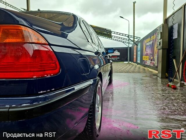 Синий БМВ 3 Серия, объемом двигателя 1.9 л и пробегом 345 тыс. км за 4999 $, фото 2 на Automoto.ua