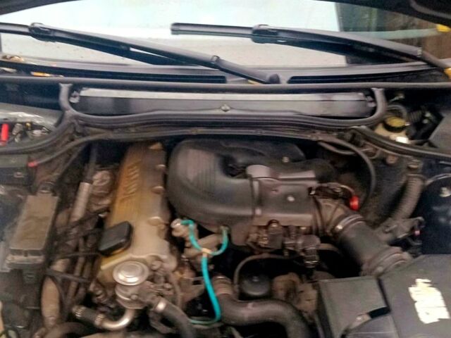 Синій БМВ 3 Серія, об'ємом двигуна 1.9 л та пробігом 225 тис. км за 3500 $, фото 5 на Automoto.ua