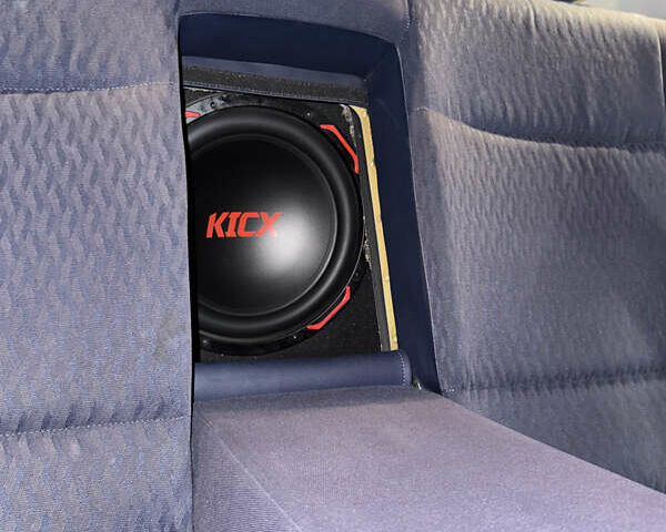 Синий БМВ 3 Серия, объемом двигателя 3 л и пробегом 400 тыс. км за 8000 $, фото 10 на Automoto.ua