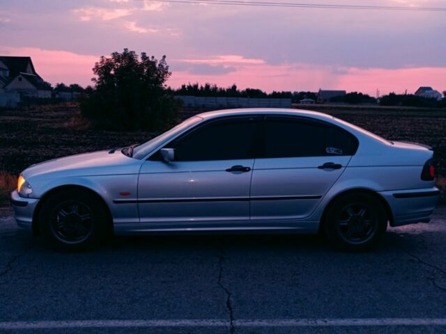 Синий БМВ 3 Серия, объемом двигателя 2 л и пробегом 275 тыс. км за 3800 $, фото 2 на Automoto.ua