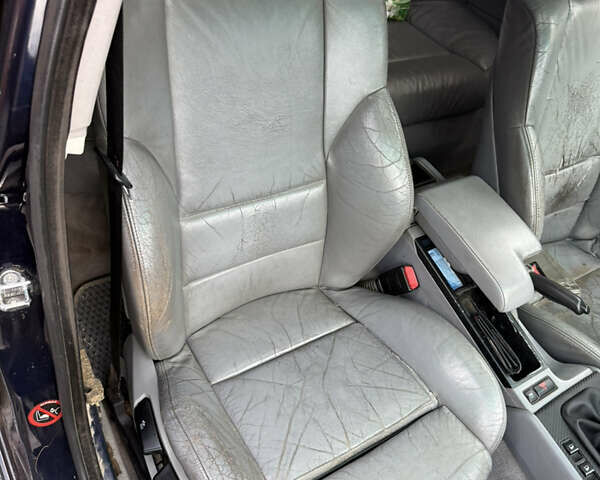 Синий БМВ 3 Серия, объемом двигателя 1.99 л и пробегом 264 тыс. км за 3000 $, фото 13 на Automoto.ua