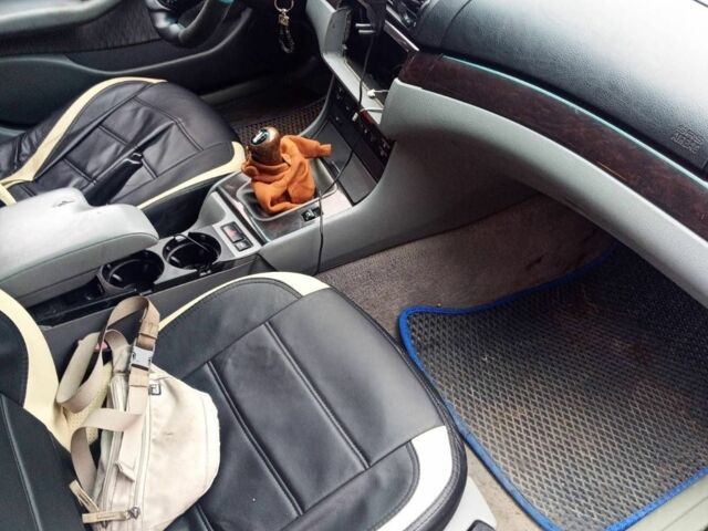 Синій БМВ 3 Серія, об'ємом двигуна 2 л та пробігом 300 тис. км за 3200 $, фото 3 на Automoto.ua