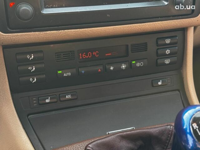 Синій БМВ 3 Серія, об'ємом двигуна 2 л та пробігом 432 тис. км за 4780 $, фото 16 на Automoto.ua