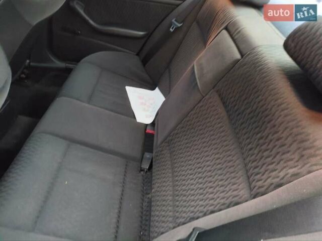 Синій БМВ 3 Серія, об'ємом двигуна 1.9 л та пробігом 340 тис. км за 4400 $, фото 11 на Automoto.ua