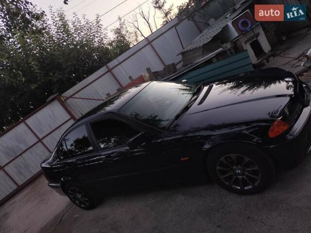 Синій БМВ 3 Серія, об'ємом двигуна 1.9 л та пробігом 365 тис. км за 4400 $, фото 1 на Automoto.ua