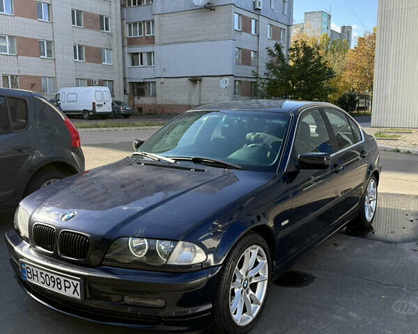 Синий БМВ 3 Серия, объемом двигателя 2.2 л и пробегом 320 тыс. км за 5000 $, фото 3 на Automoto.ua