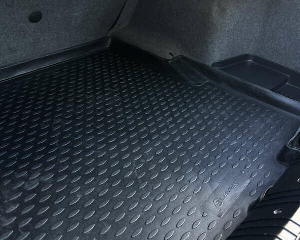 Синий БМВ 3 Серия, объемом двигателя 2.2 л и пробегом 320 тыс. км за 5000 $, фото 18 на Automoto.ua