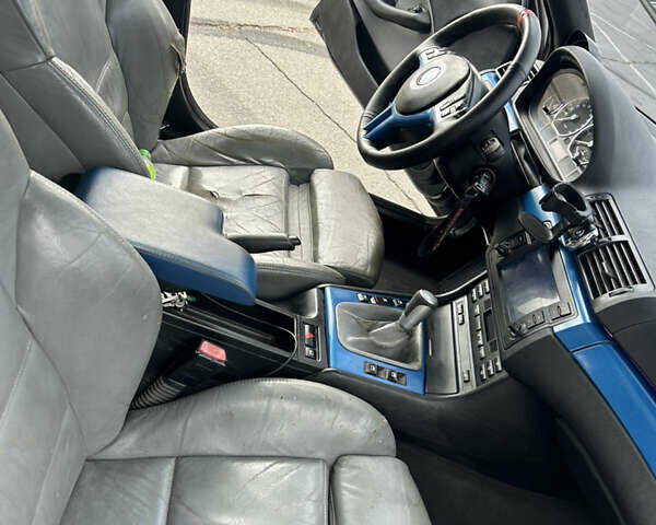 Синій БМВ 3 Серія, об'ємом двигуна 3 л та пробігом 400 тис. км за 6700 $, фото 30 на Automoto.ua