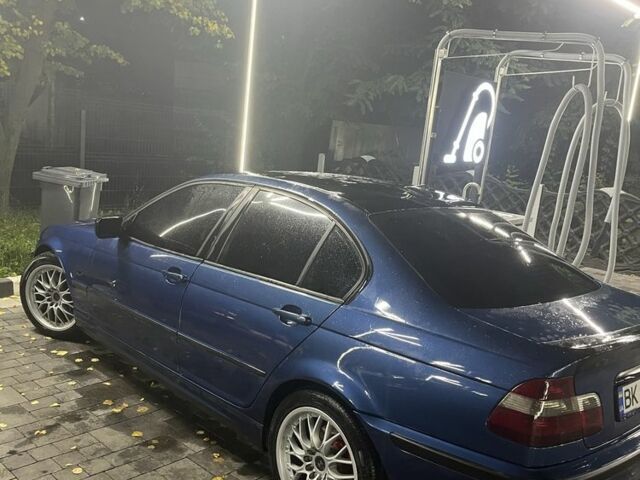 Синий БМВ 3 Серия, объемом двигателя 2 л и пробегом 3 тыс. км за 4500 $, фото 2 на Automoto.ua
