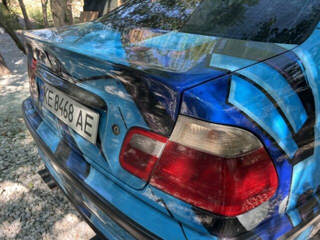 Синий БМВ 3 Серия, объемом двигателя 2 л и пробегом 359 тыс. км за 6700 $, фото 11 на Automoto.ua