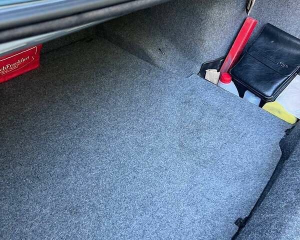 Синій БМВ 3 Серія, об'ємом двигуна 1.9 л та пробігом 300 тис. км за 5000 $, фото 11 на Automoto.ua