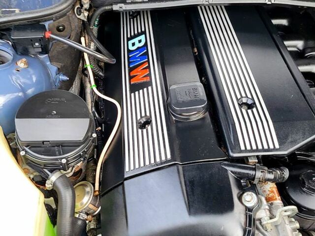 Синий БМВ 3 Серия, объемом двигателя 2.2 л и пробегом 380 тыс. км за 3700 $, фото 6 на Automoto.ua