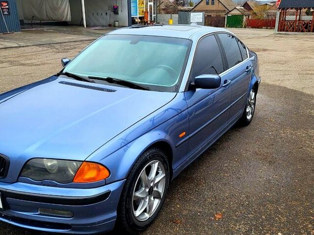 Синий БМВ 3 Серия, объемом двигателя 2.2 л и пробегом 380 тыс. км за 3700 $, фото 1 на Automoto.ua