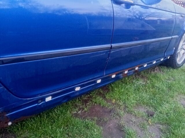 Синій БМВ 3 Серія, об'ємом двигуна 2 л та пробігом 250 тис. км за 2050 $, фото 13 на Automoto.ua