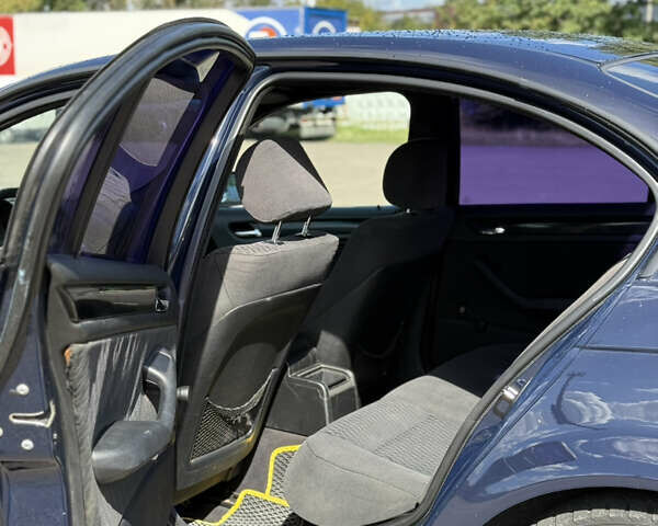 Синій БМВ 3 Серія, об'ємом двигуна 1.95 л та пробігом 340 тис. км за 3850 $, фото 10 на Automoto.ua