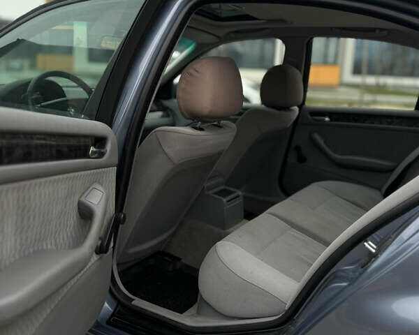 Синий БМВ 3 Серия, объемом двигателя 2 л и пробегом 370 тыс. км за 4599 $, фото 19 на Automoto.ua